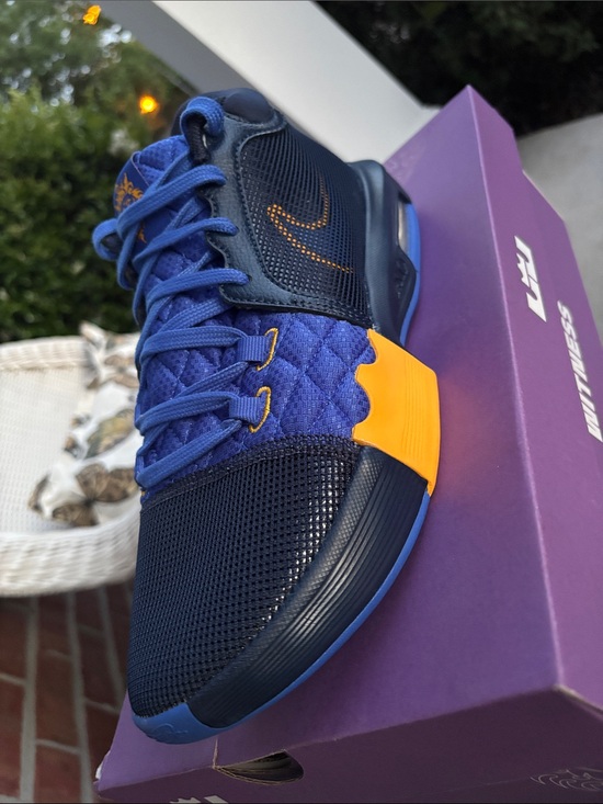 Nike Lebron Other - LeBron Witness VIII Men's Basketball Sneakers - Navy Blue & Gold